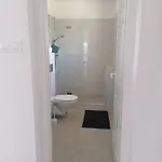 Lägenhet Sostoi Apartmanhaz *