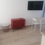 Lägenhet Sostoi Apartmanhaz