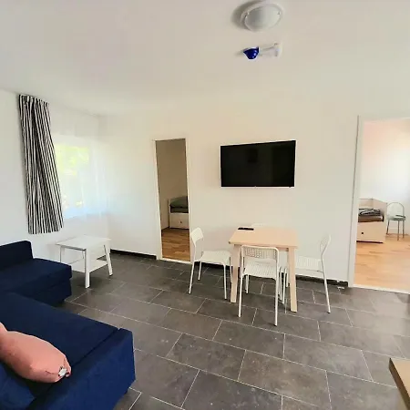 Sostoi Apartmanhaz Lägenhet *