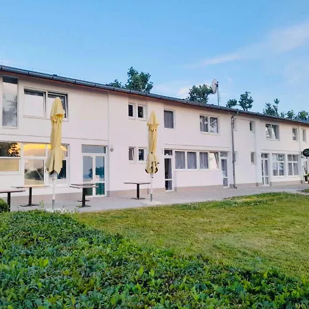 Sostoi Apartmanhaz Lägenhet Siófok