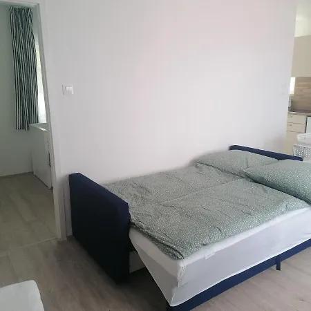 Sostoi Apartmanhaz Lägenhet