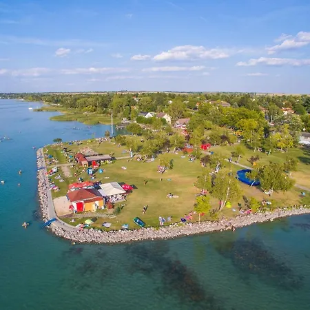 Sostoi Apartmanhaz Lägenhet Siófok