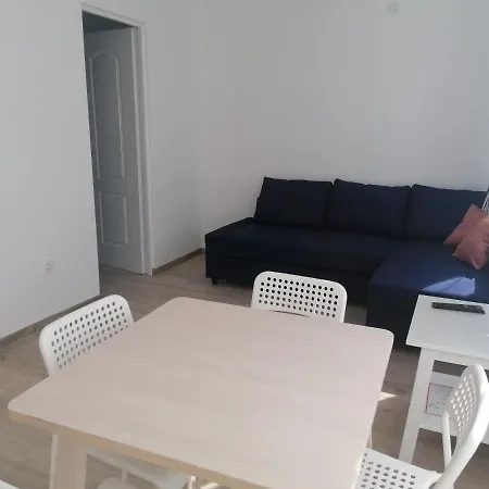 Sostoi Apartmanhaz