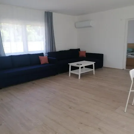 Lägenhet Sostoi Apartmanhaz Siófok