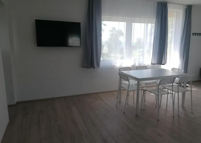 Sostoi Apartmanhaz * Siófok