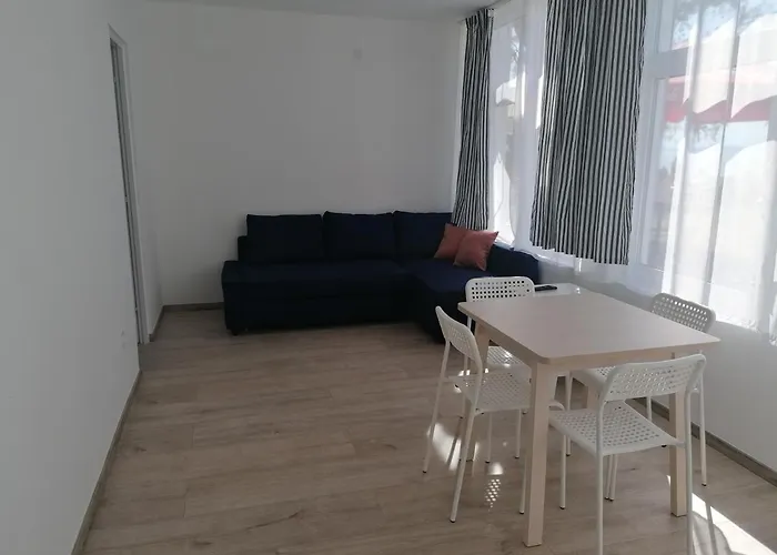 Sostoi Apartmanhaz *